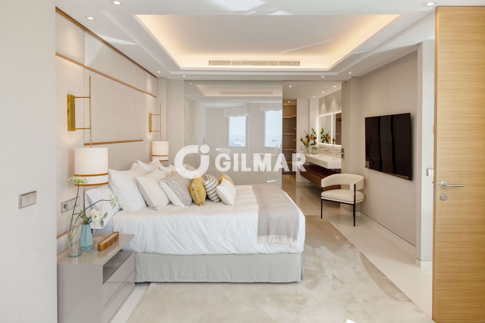 4 bedroom Flat for sale in Nueva Andalucia with pool garage - € 5,900,000 (Ref: 10039988)
