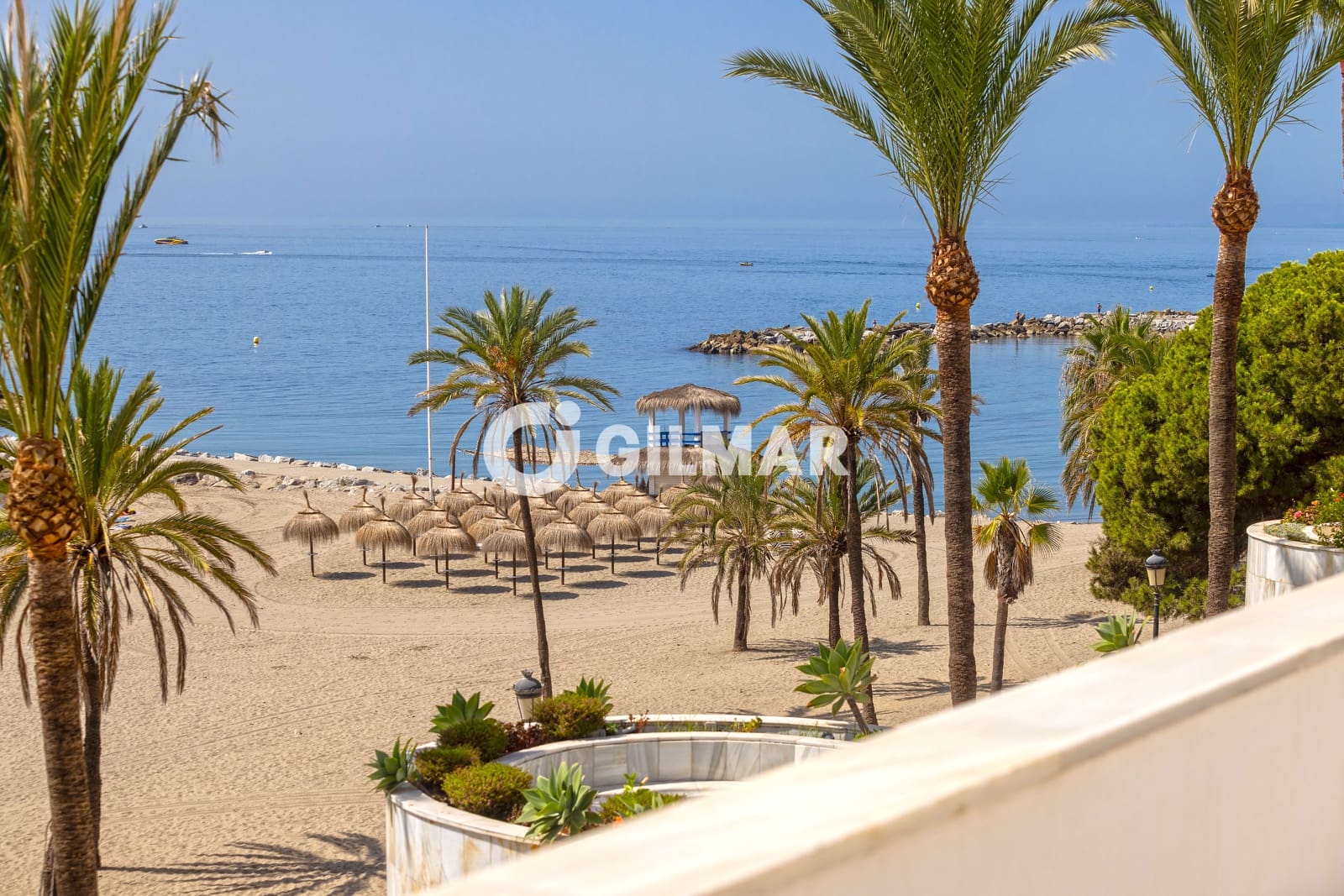 4 bedroom Flat for sale in Nueva Andalucia with pool garage - € 5,900,000 (Ref: 10039988)