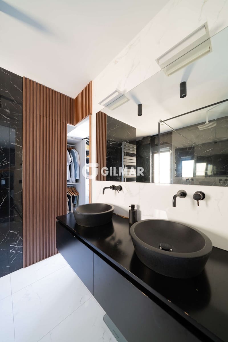 2 soveværelse Penthouse til salg i Madrid by - € 999.000 (Ref: 10041713)