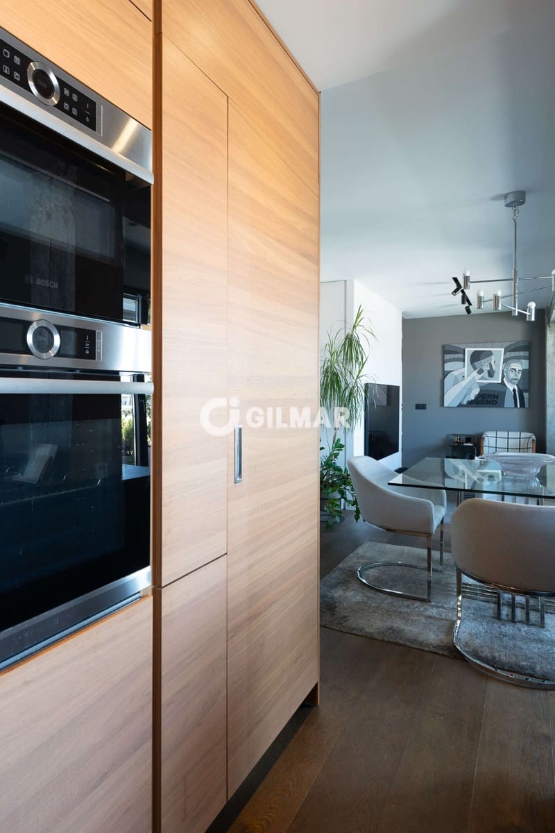 2 soveværelse Penthouse til salg i Madrid by - € 999.000 (Ref: 10041713)