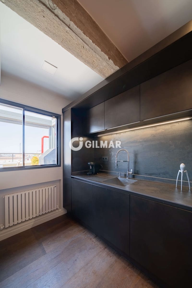 2 soveværelse Penthouse til salg i Madrid by - € 999.000 (Ref: 10041713)