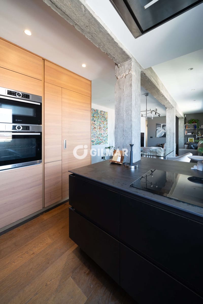 2 soveværelse Penthouse til salg i Madrid by - € 999.000 (Ref: 10041713)