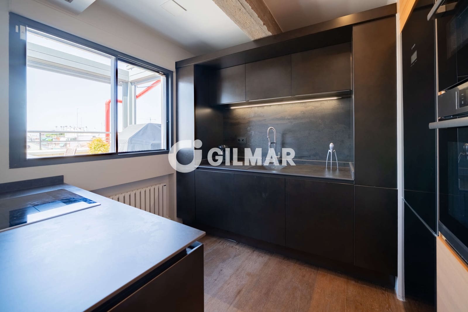 2 soveværelse Penthouse til salg i Madrid by - € 999.000 (Ref: 10041713)