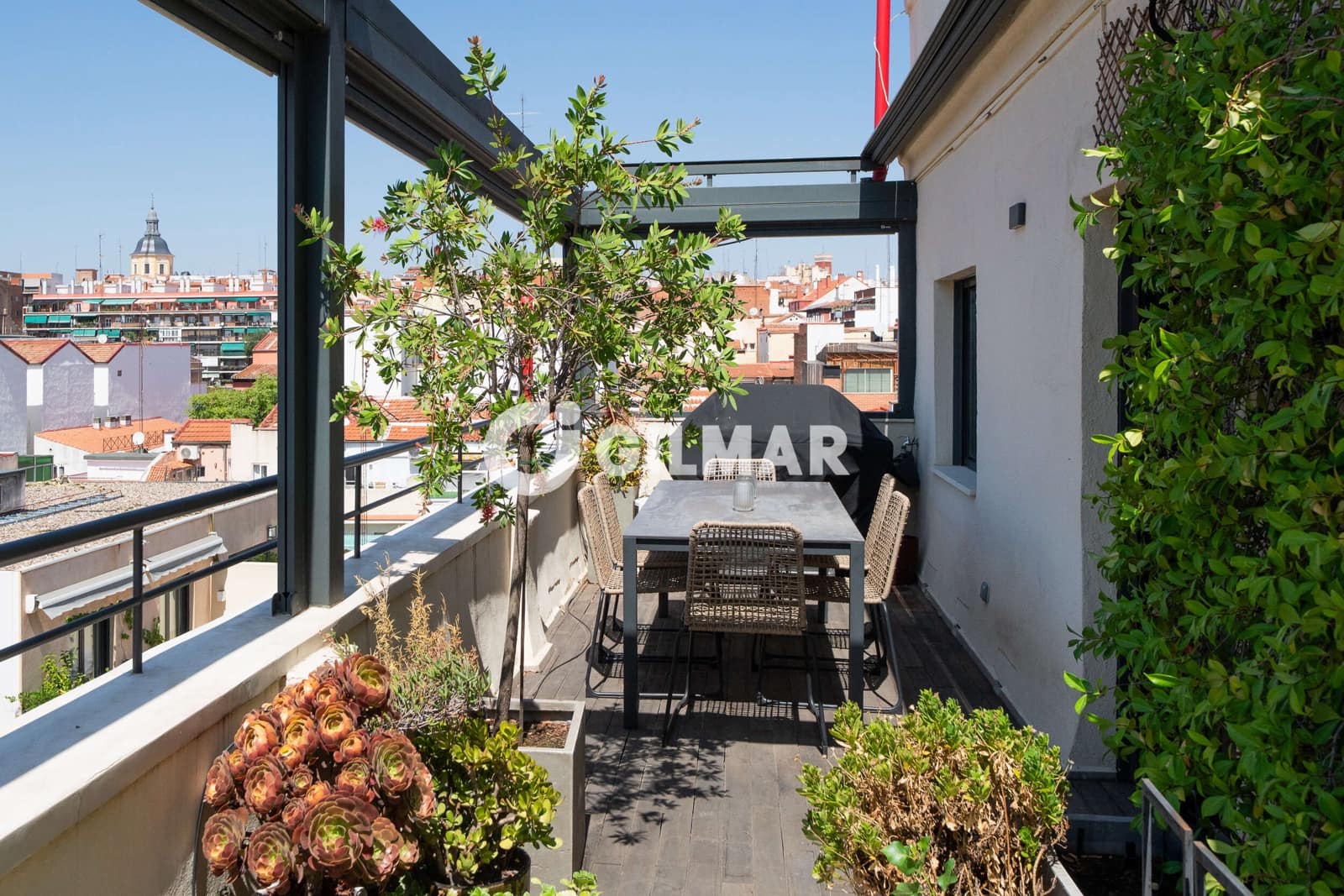2 soveværelse Penthouse til salg i Madrid by - € 999.000 (Ref: 10041713)