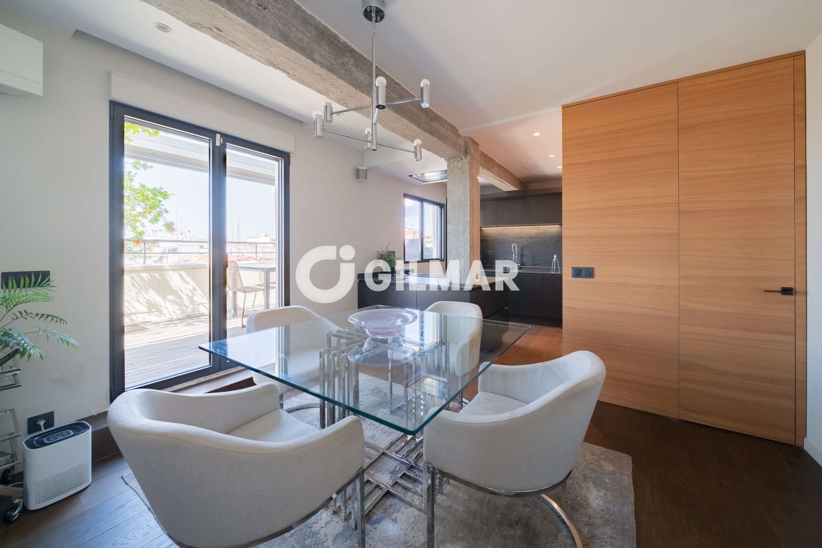 2 soveværelse Penthouse til salg i Madrid by - € 999.000 (Ref: 10041713)
