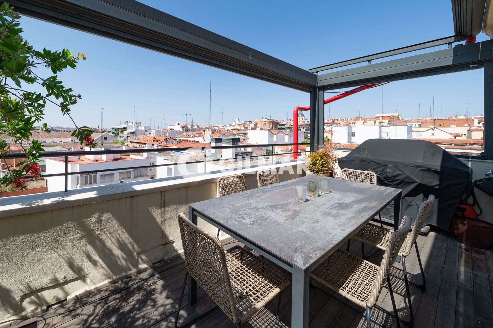 2 soveværelse Penthouse til salg i Madrid by - € 999.000 (Ref: 10041713)