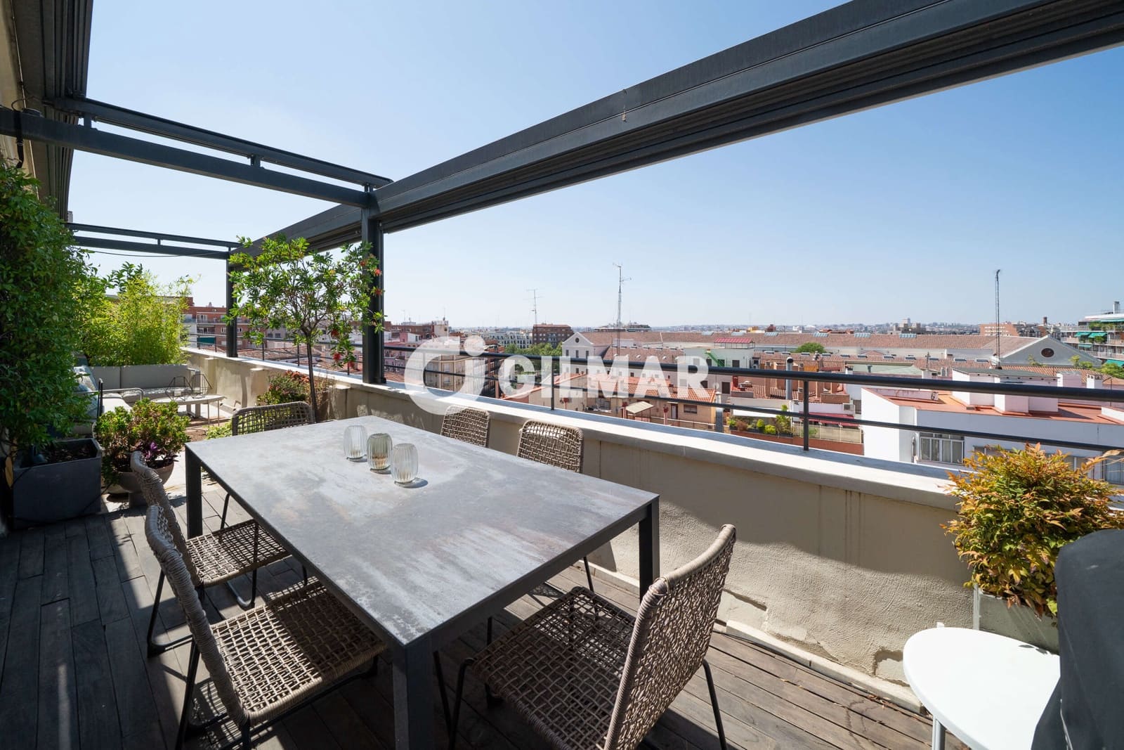 2 soveværelse Penthouse til salg i Madrid by - € 999.000 (Ref: 10041713)