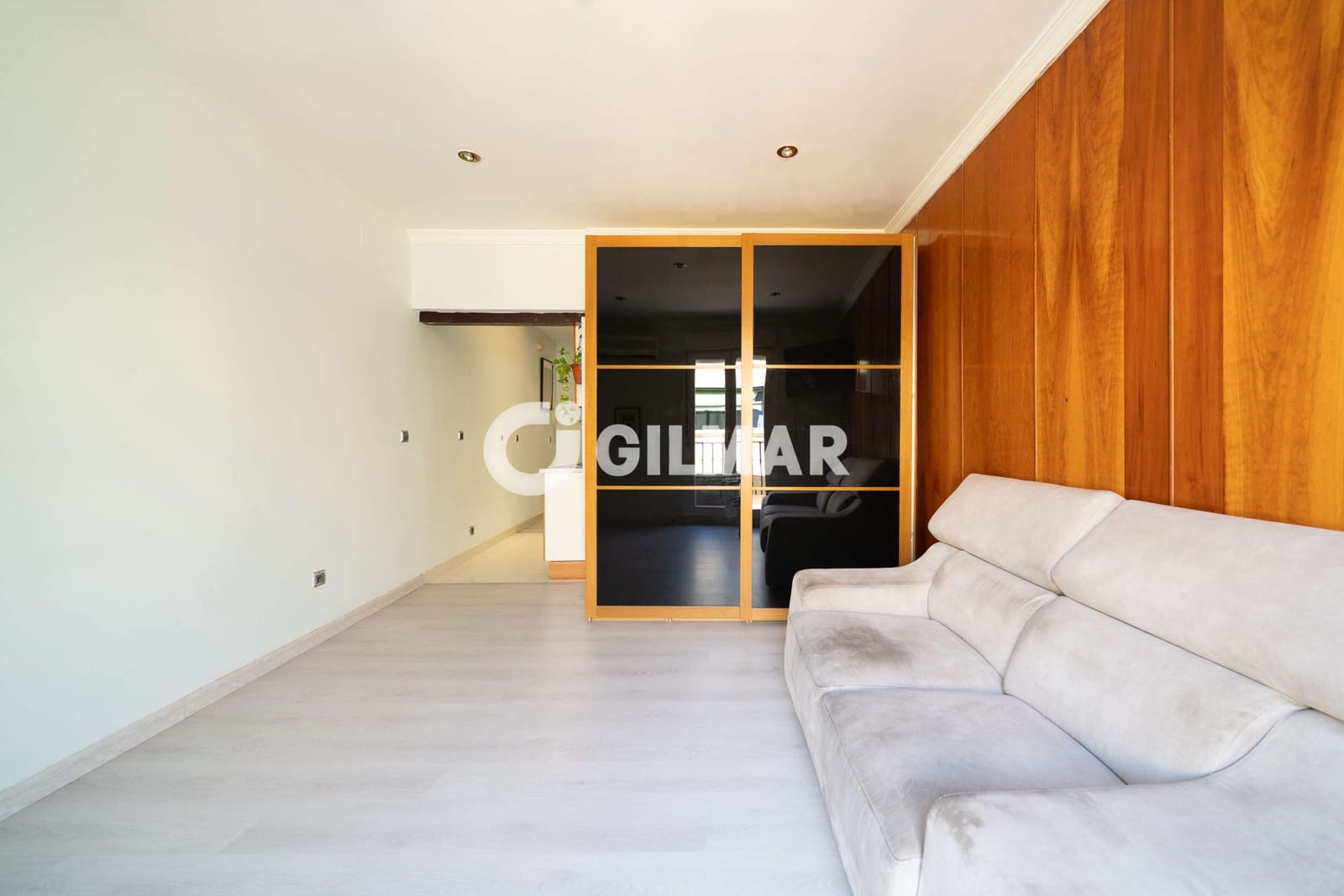 Wohnung zu verkaufen in Madrid Stadt - 265.000 € (Ref: 10041714)