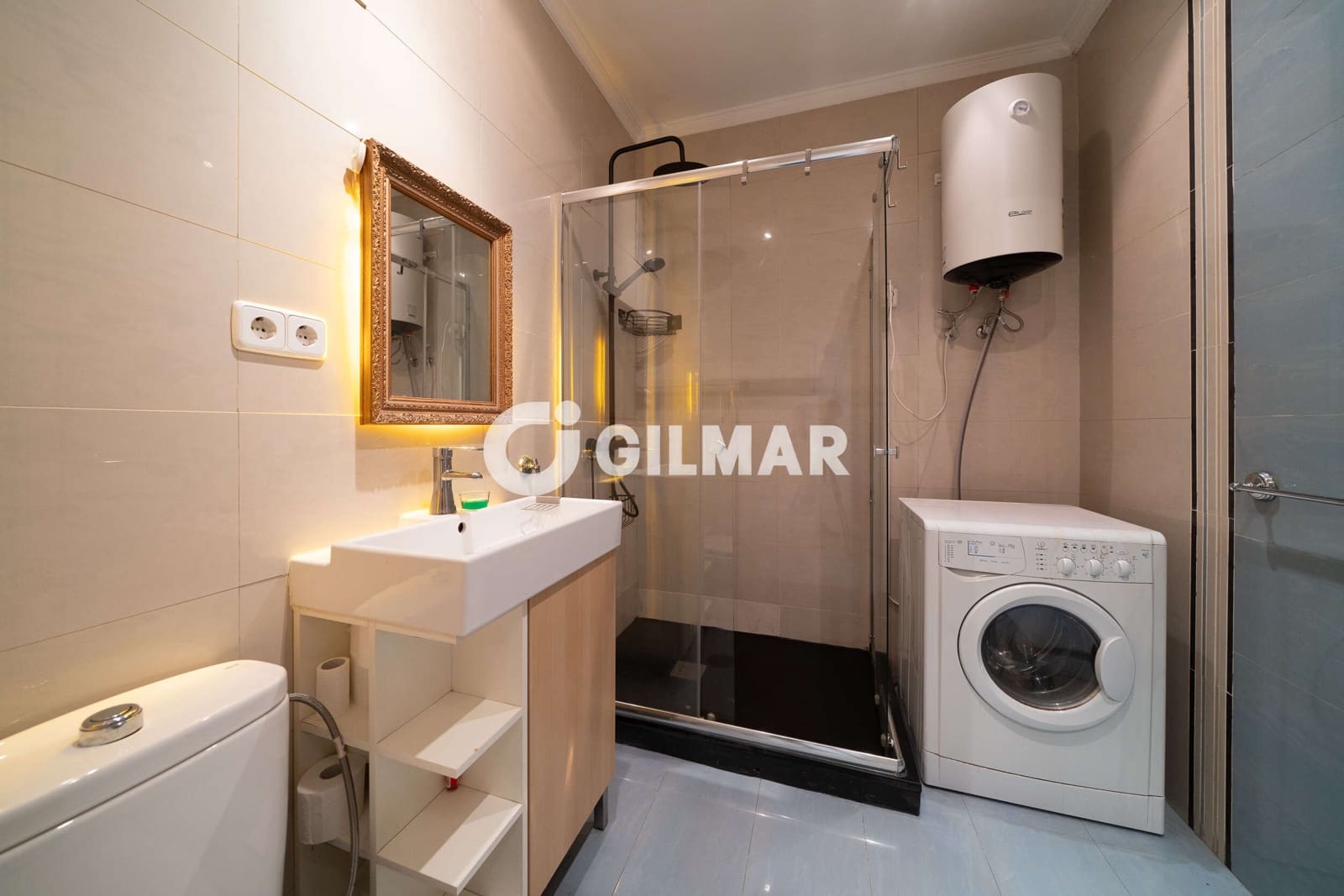 Wohnung zu verkaufen in Madrid Stadt - 265.000 € (Ref: 10041714)