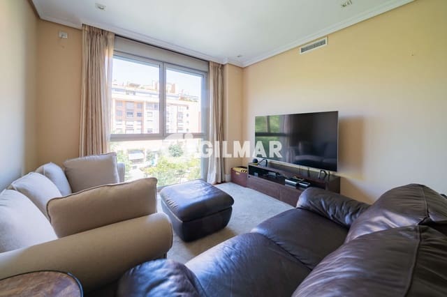 4 soveværelse Lejlighed til salg i Legazpi, Madrid by med swimmingpool garage - € 1.240.000 (Ref: 10041717)