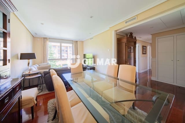 4 soveværelse Lejlighed til salg i Legazpi, Madrid by med swimmingpool garage - € 1.240.000 (Ref: 10041717)