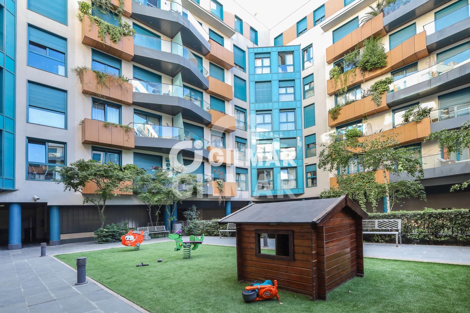 4 soveværelse Lejlighed til salg i Madrid by med swimmingpool garage - € 1.240.000 (Ref: 10041717)