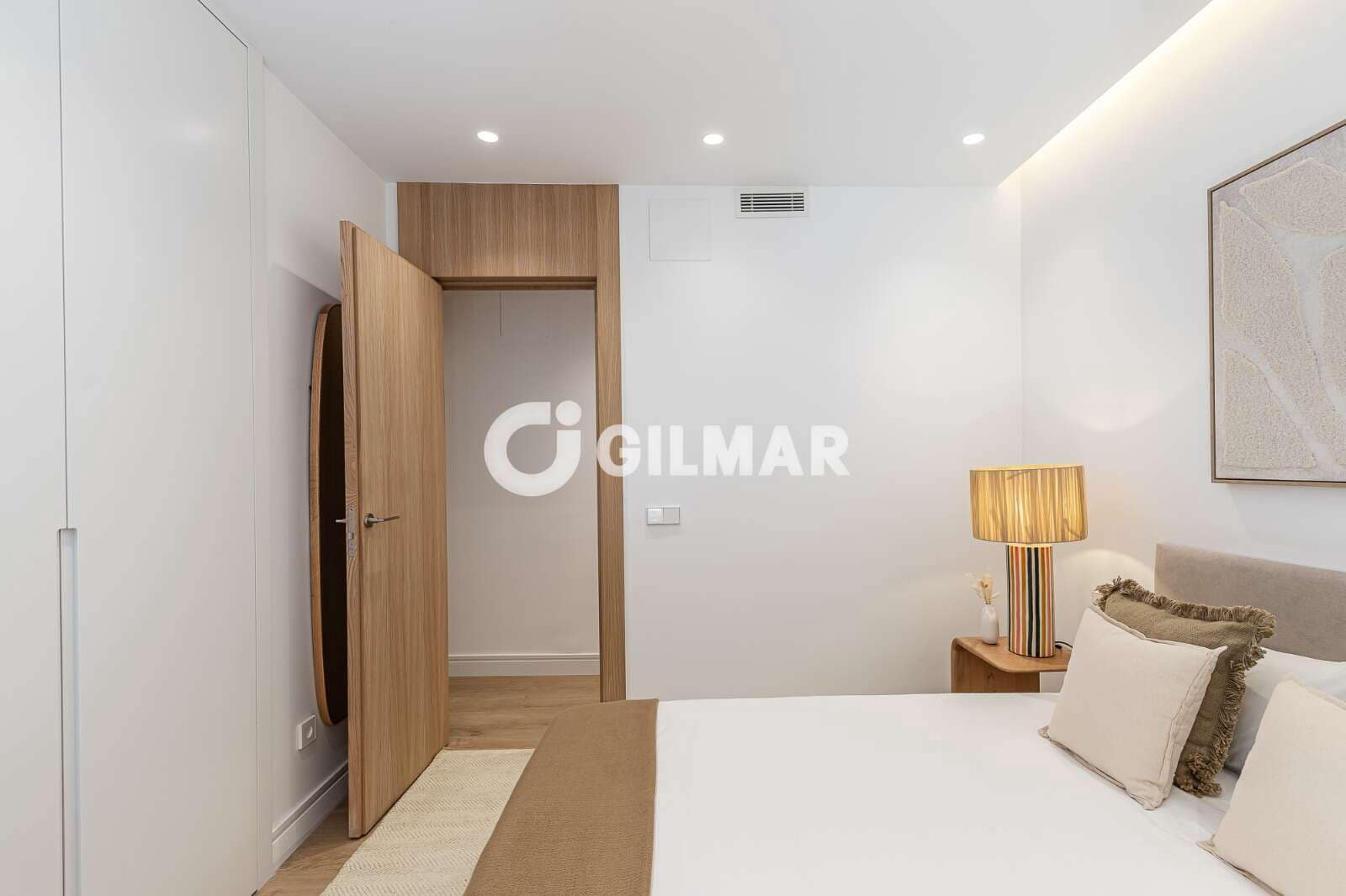 4 soveværelse Lejlighed til salg i Madrid by - € 925.000 (Ref: 10041719)