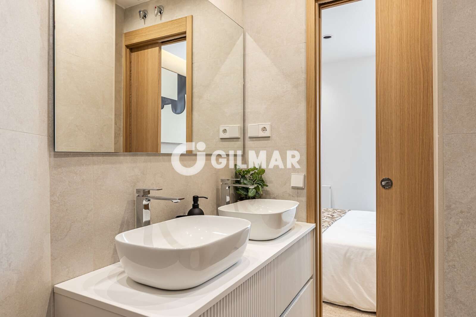 4 soveværelse Lejlighed til salg i Madrid by - € 925.000 (Ref: 10041719)