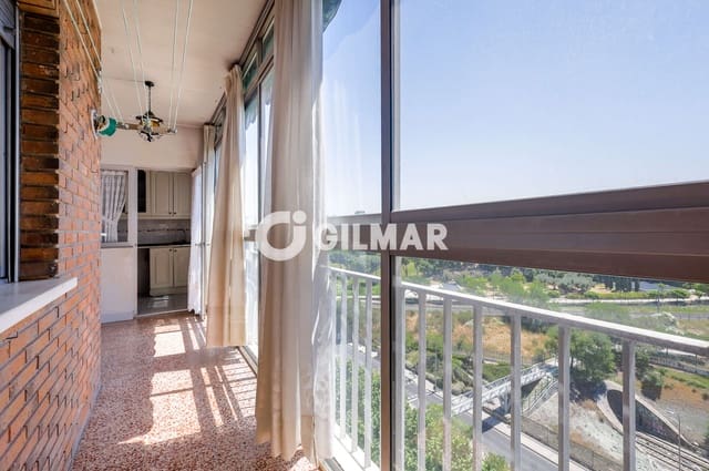 4 soveværelse Lejlighed til salg i Legazpi, Madrid by med swimmingpool - € 750.000 (Ref: 10041722)