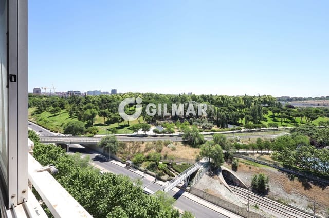 4 soveværelse Lejlighed til salg i Legazpi, Madrid by med swimmingpool - € 750.000 (Ref: 10041722)