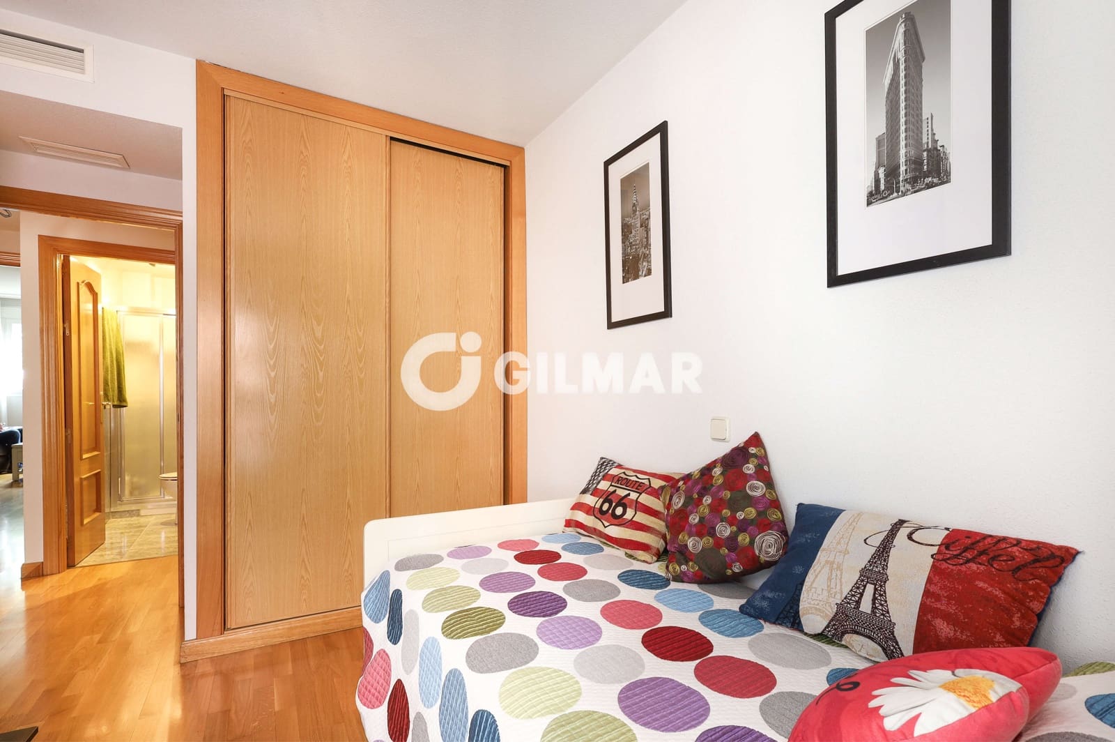 2 soveværelse Lejlighed til salg i Madrid by med garage - € 615.000 (Ref: 10041723)