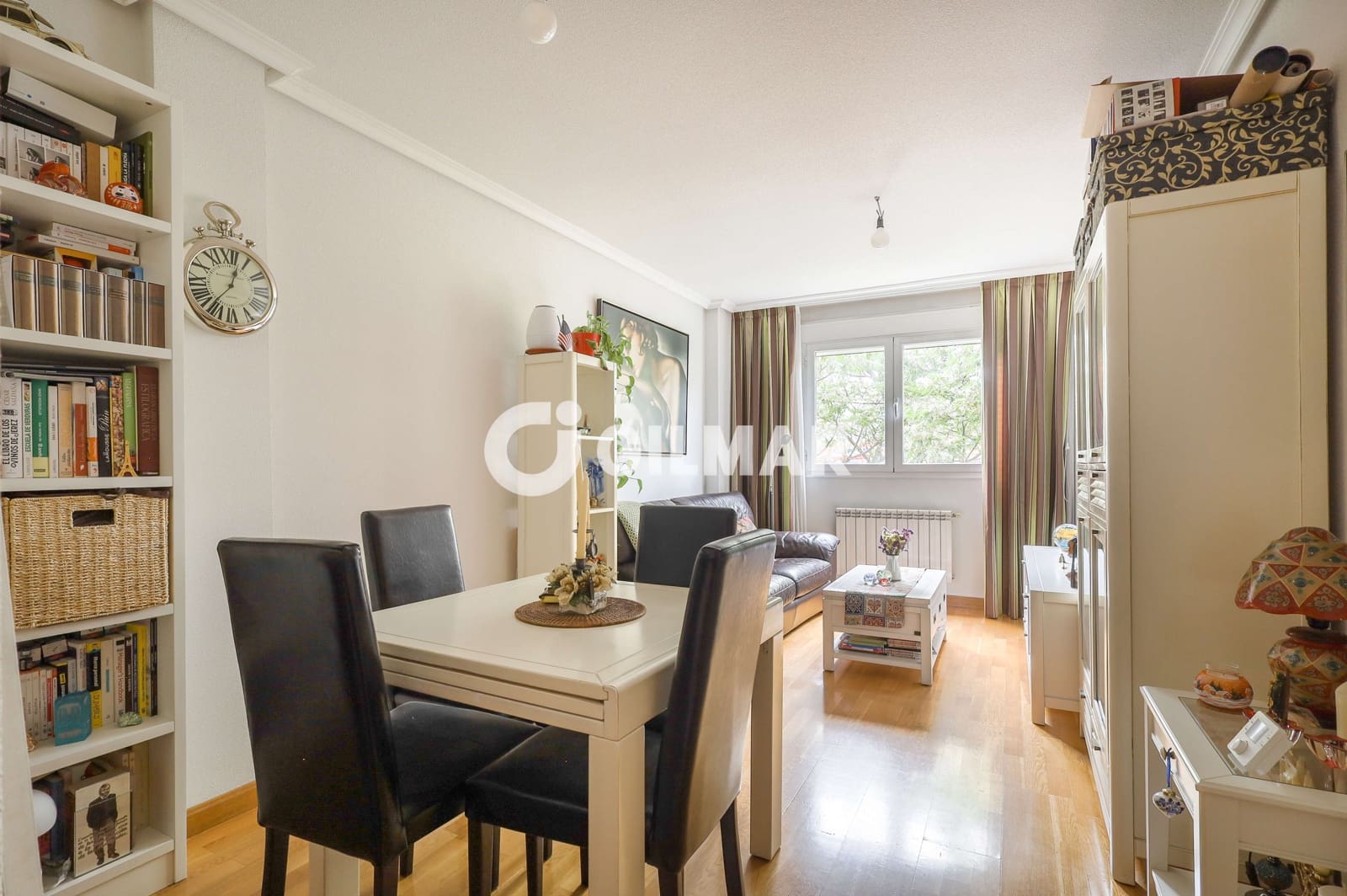 2 soveværelse Lejlighed til salg i Madrid by med garage - € 615.000 (Ref: 10041723)