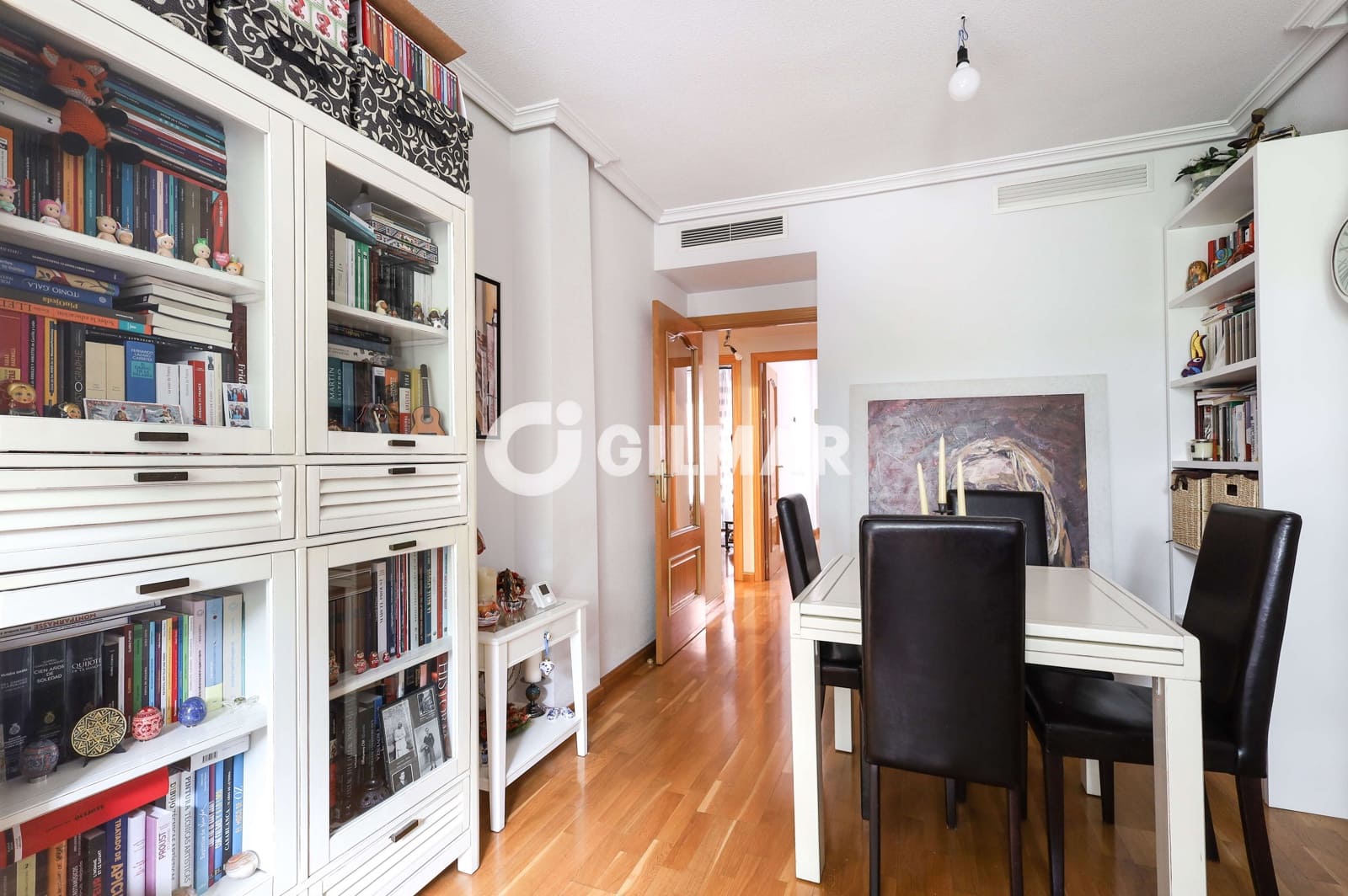 2 soveværelse Lejlighed til salg i Madrid by med garage - € 615.000 (Ref: 10041723)