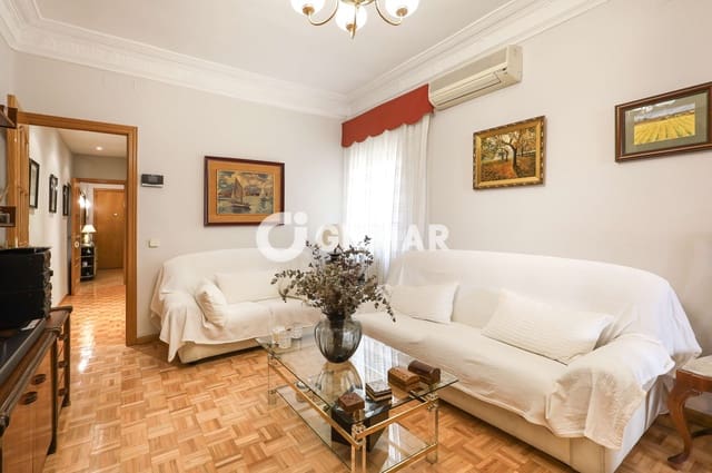 3 bedroom Flat for sale in Embajadores, Madrid city - € 640,000 (Ref: 10041725)