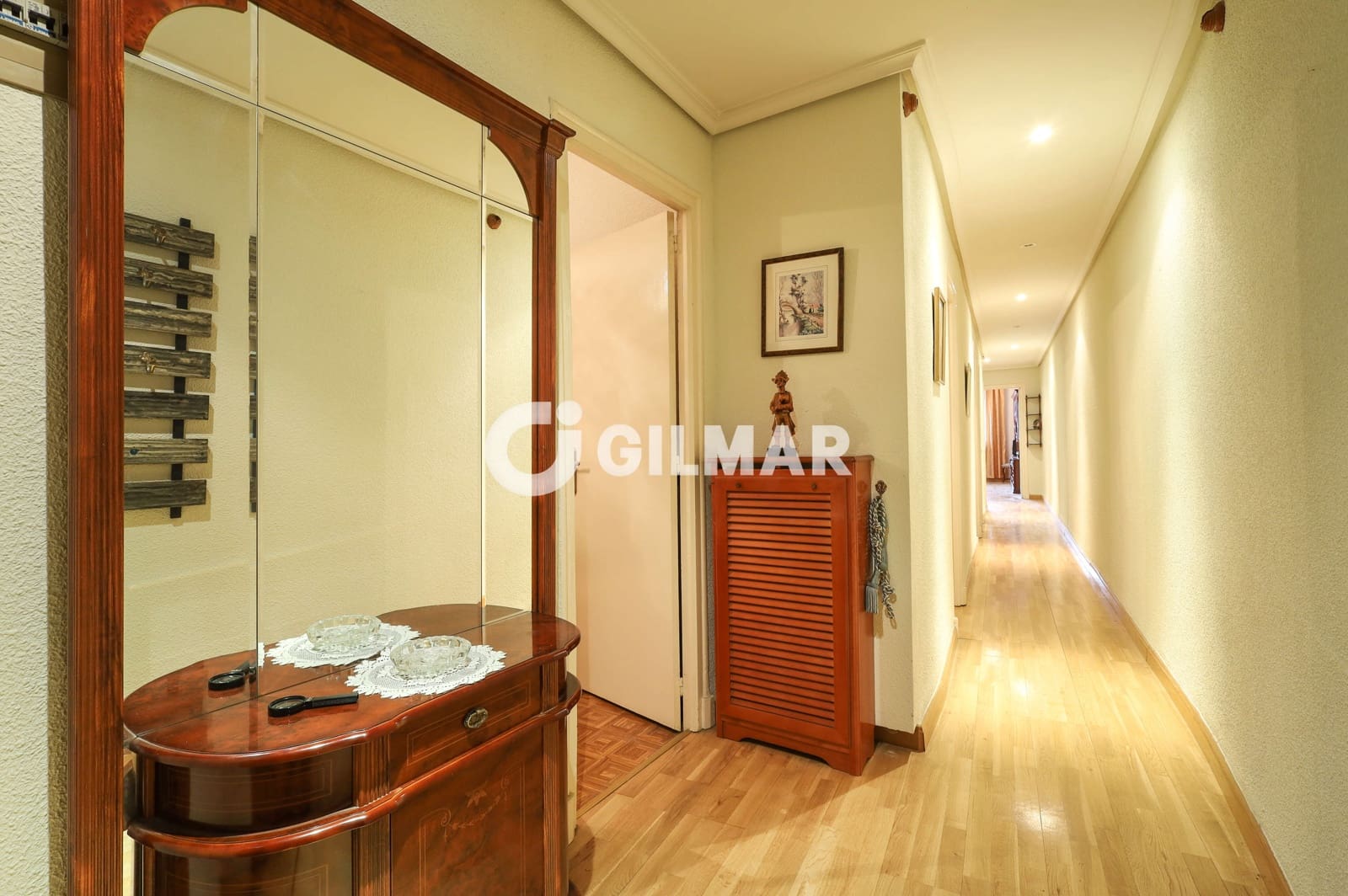 5 soveværelse Lejlighed til salg i Madrid by - € 605.000 (Ref: 10041728)