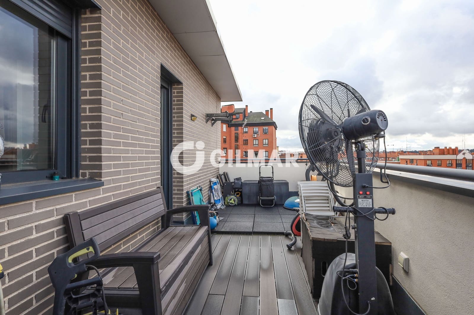3 soveværelse Penthouse til salg i Madrid by med swimmingpool garage - € 1.175.000 (Ref: 10041730)