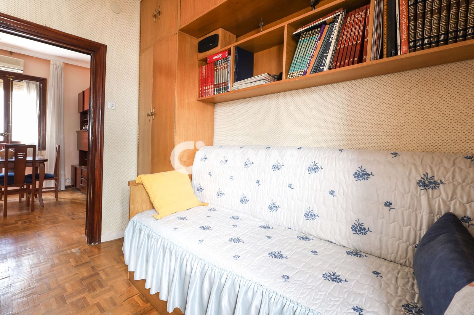 2 soveværelse Lejlighed til salg i Madrid by - € 370.000 (Ref: 10041734)