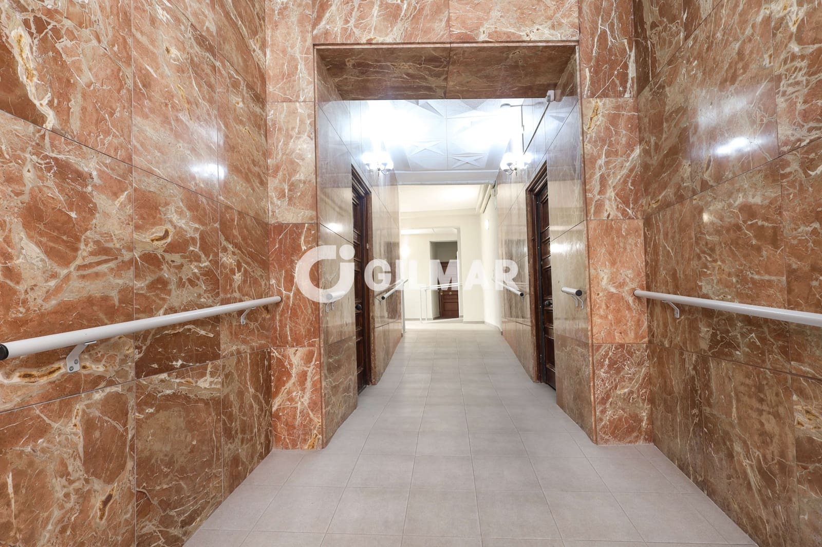 2 soveværelse Lejlighed til salg i Madrid by - € 370.000 (Ref: 10041734)