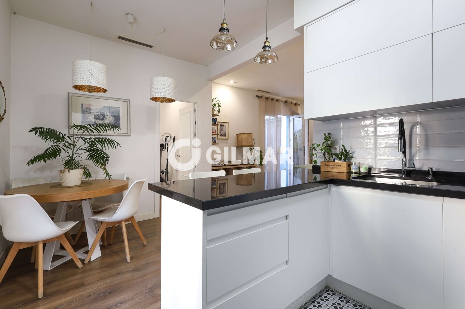 4 soveværelse Lejlighed til salg i Madrid by med garage - € 1.250.000 (Ref: 10041735)