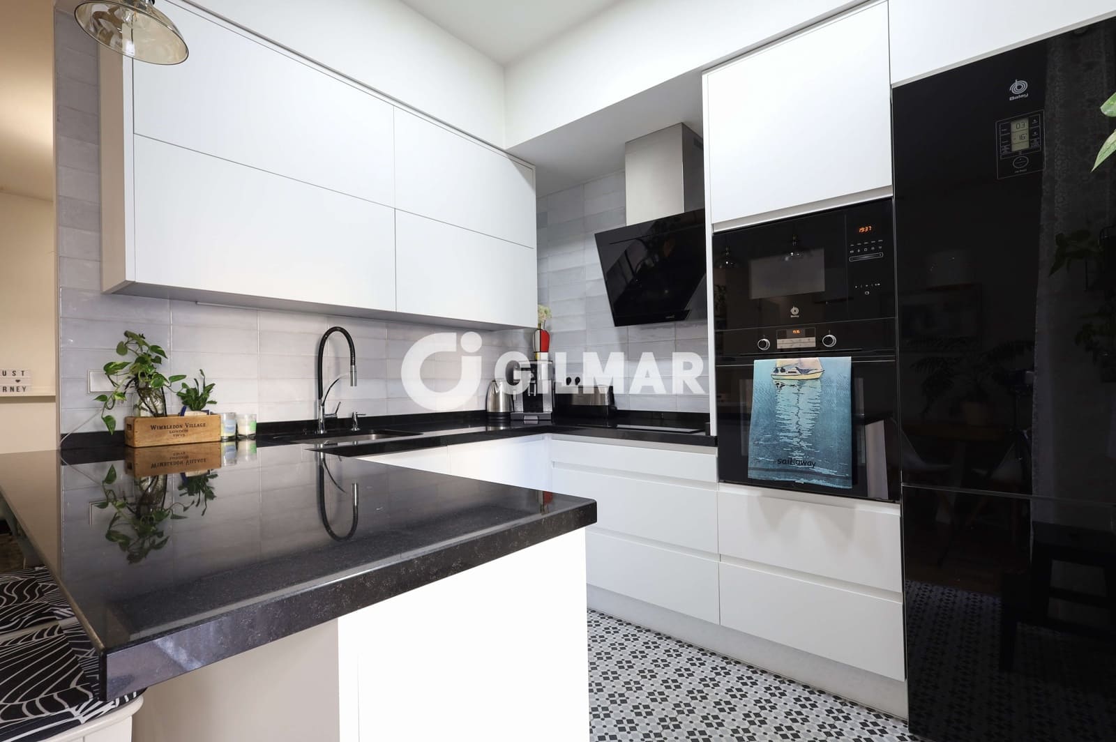4 soveværelse Lejlighed til salg i Madrid by med garage - € 1.250.000 (Ref: 10041735)