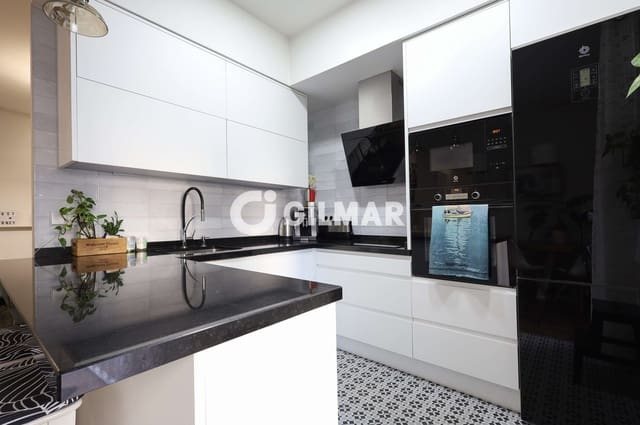 4 soveværelse Lejlighed til salg i Legazpi, Madrid by med garage - € 1.250.000 (Ref: 10041735)