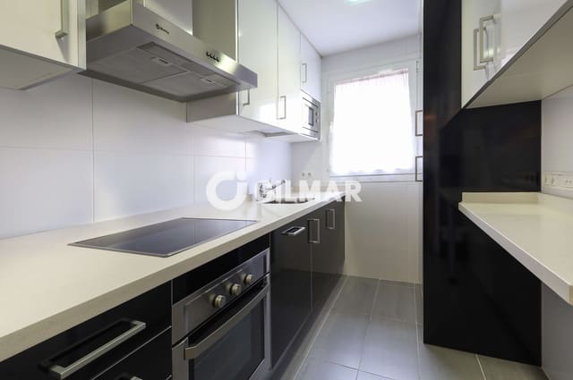 2 soveværelse Lejlighed til salg i Legazpi, Madrid by med swimmingpool garage - € 748.000 (Ref: 10041736)