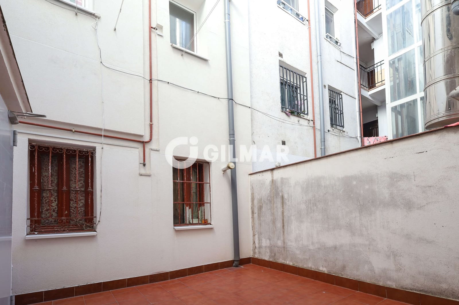 2 soveværelse Lejlighed til salg i Madrid by - € 305.000 (Ref: 10041738)