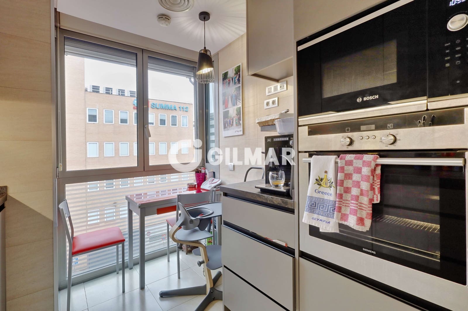 3 soveværelse Lejlighed til salg i Madrid by med swimmingpool garage - € 935.000 (Ref: 10041740)