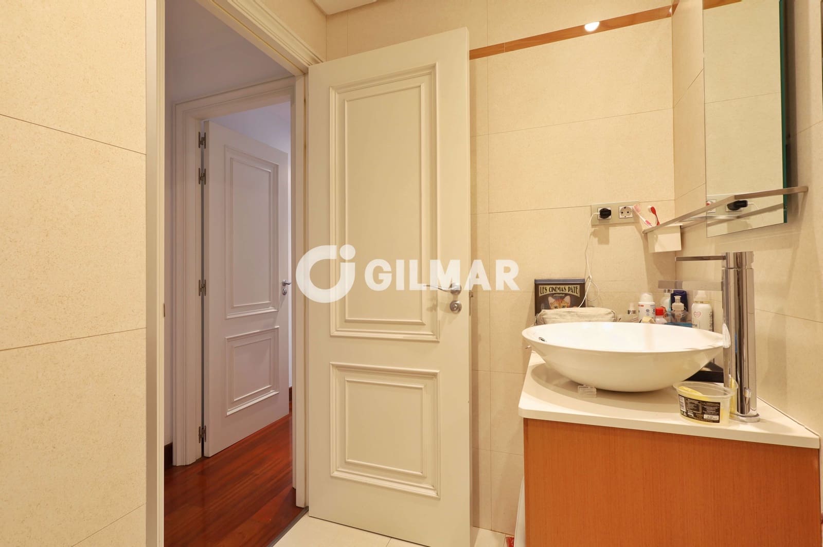 3 soveværelse Lejlighed til salg i Madrid by med swimmingpool garage - € 935.000 (Ref: 10041740)