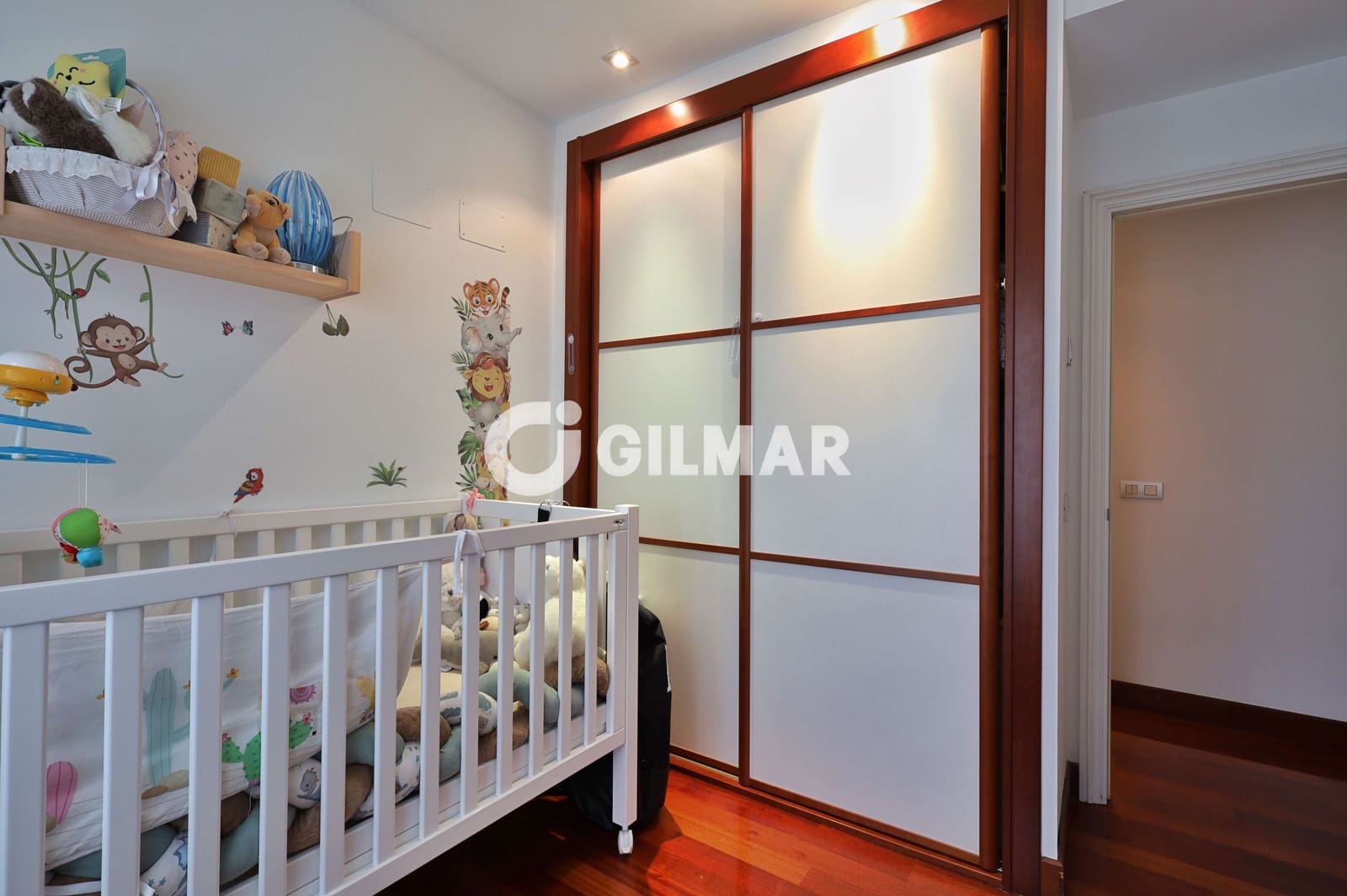 3 soveværelse Lejlighed til salg i Madrid by med swimmingpool garage - € 935.000 (Ref: 10041740)
