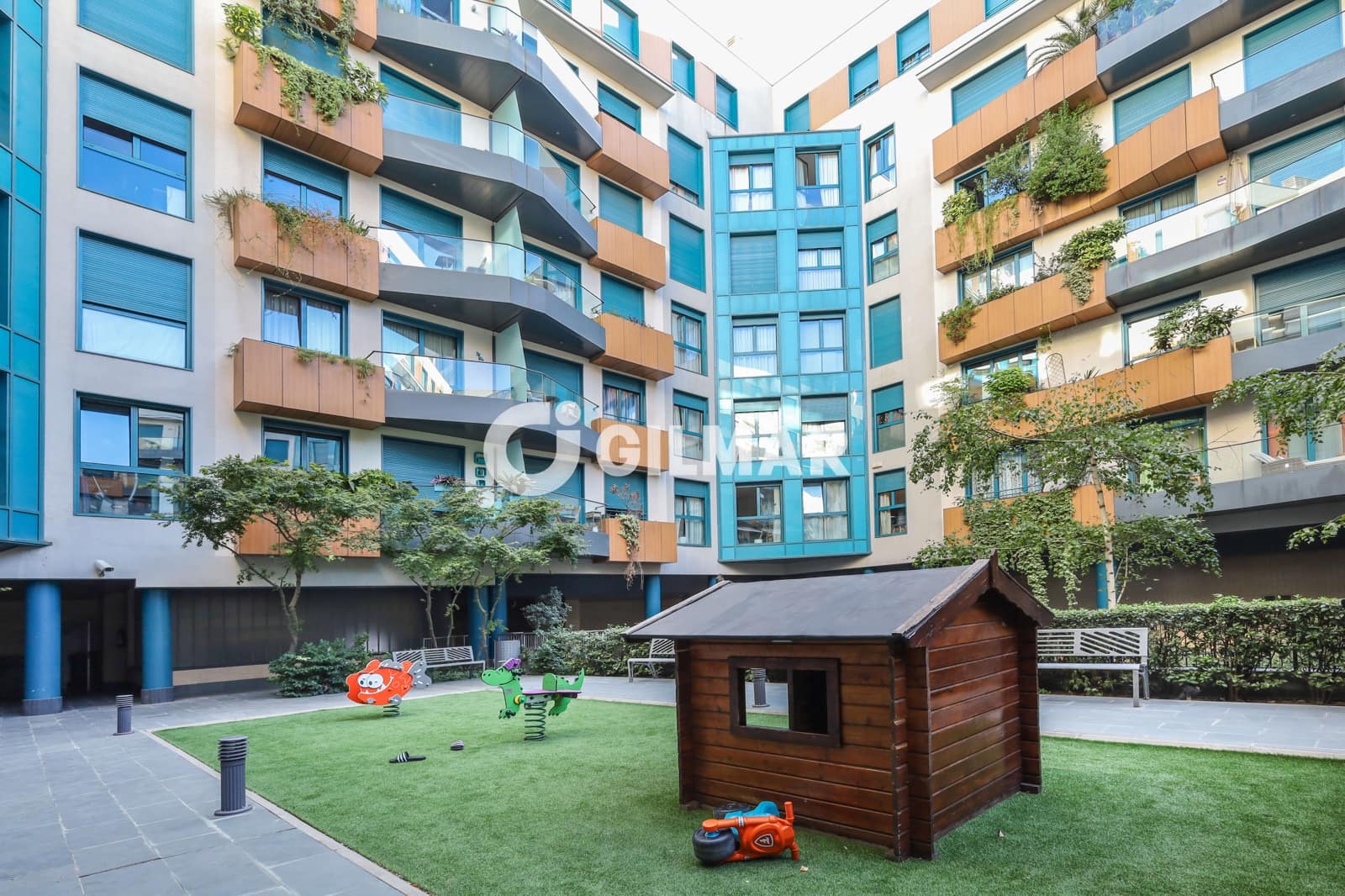 3 soveværelse Lejlighed til salg i Madrid by med swimmingpool garage - € 935.000 (Ref: 10041740)