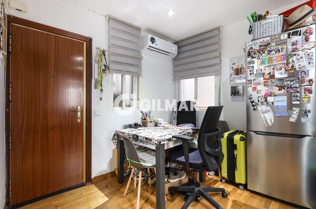 1 chambre Appartement à vendre à Embajadores, Madrid ville - 250 000 € (Ref: 10041741)