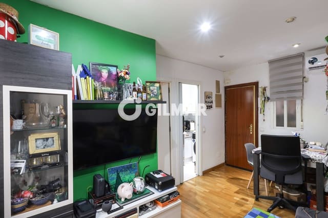 1 chambre Appartement à vendre à Embajadores, Madrid ville - 250 000 € (Ref: 10041741)