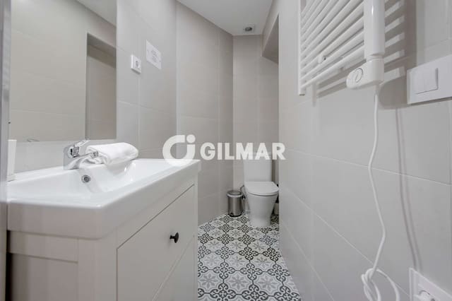 7 chambre Appartement à vendre à Embajadores, Madrid ville - 1 700 000 € (Ref: 10041742)