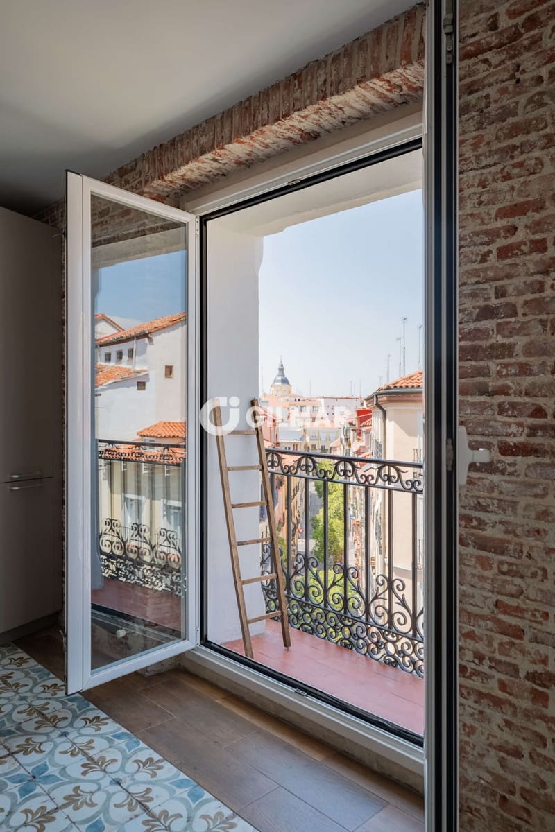 Piso de 4 habitaciones en Madrid ciudad en venta - 795.000 € (Ref: 10041743)