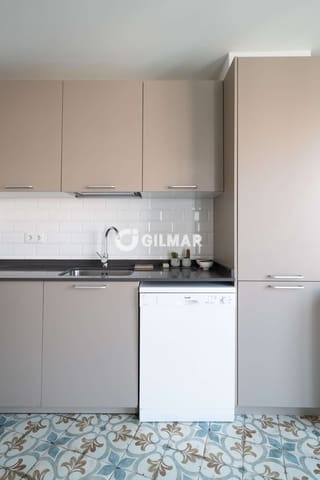 4 bedroom Flat for sale in Embajadores, Madrid city - € 795,000 (Ref: 10041743)