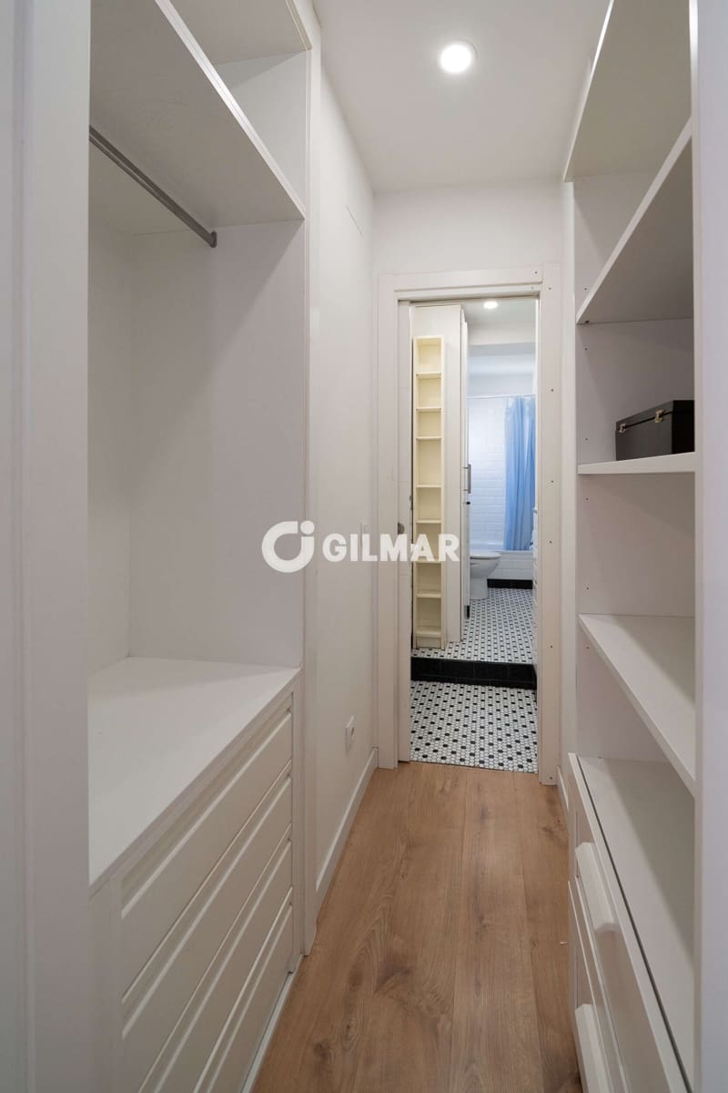 Piso de 4 habitaciones en Madrid ciudad en venta - 795.000 € (Ref: 10041743)