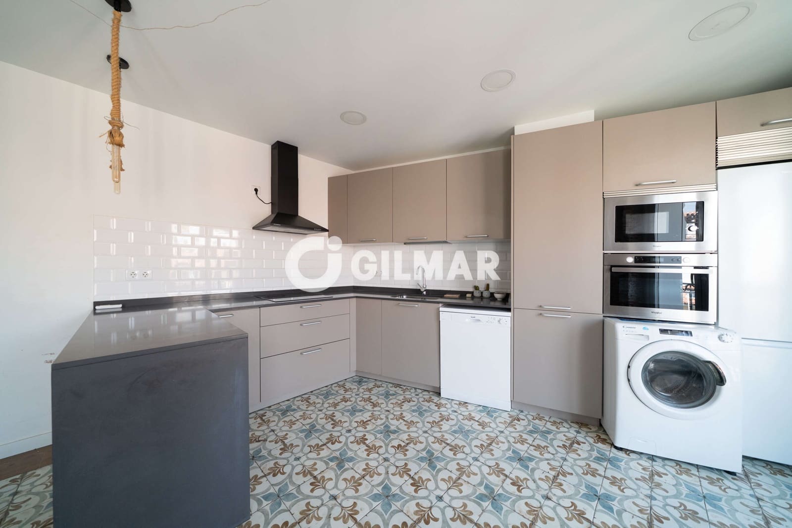 Piso de 4 habitaciones en Madrid ciudad en venta - 795.000 € (Ref: 10041743)