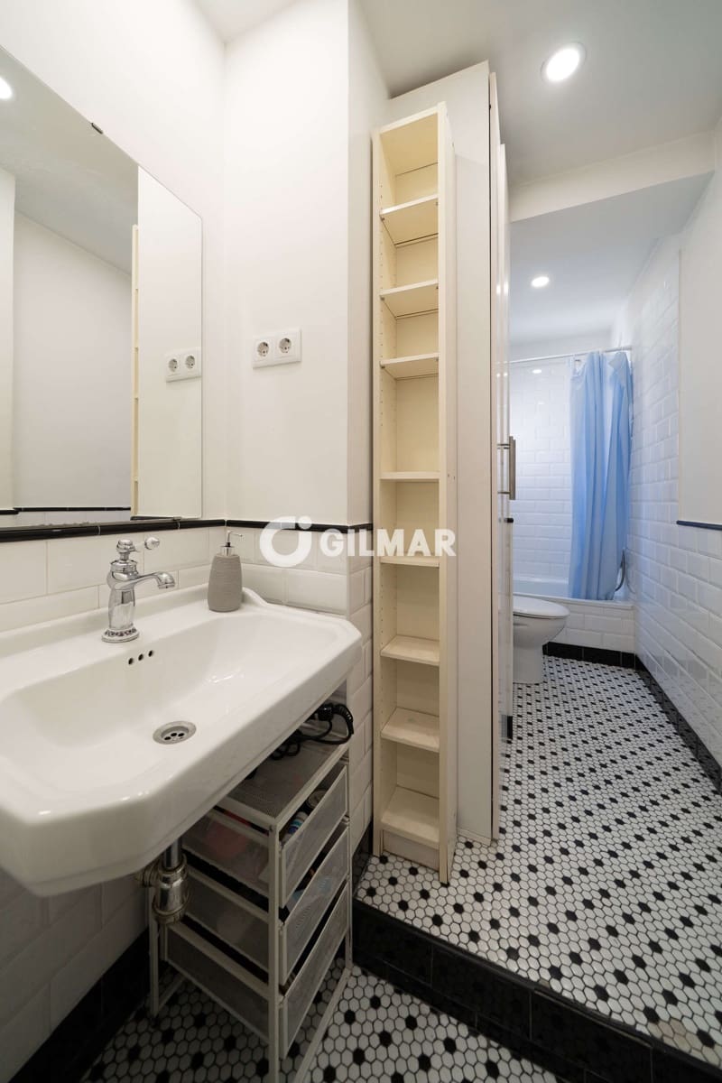 Piso de 4 habitaciones en Madrid ciudad en venta - 795.000 € (Ref: 10041743)