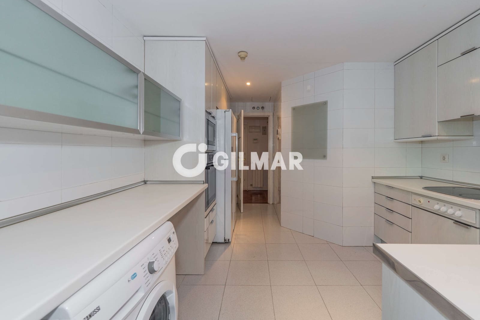 3 bedroom Flat for sale in La Moraleja with pool garage - € 1,249,000 (Ref: 10043508)