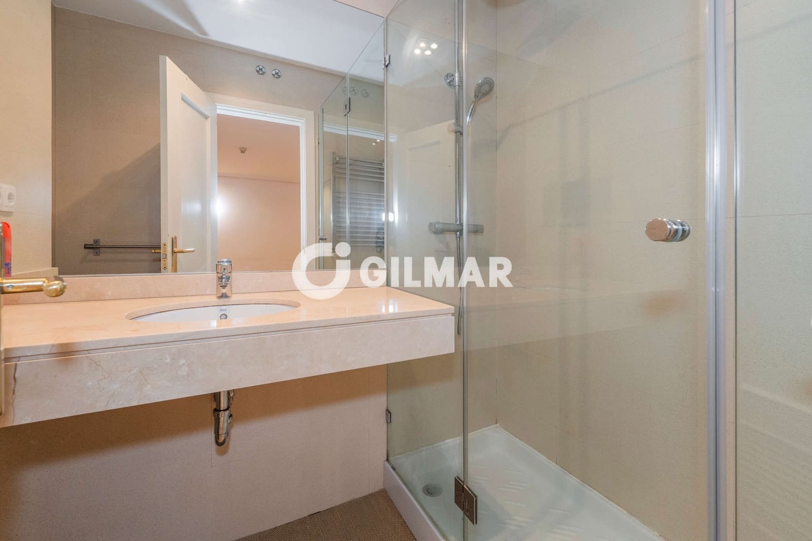 3 bedroom Flat for sale in La Moraleja with pool garage - € 1,249,000 (Ref: 10043508)