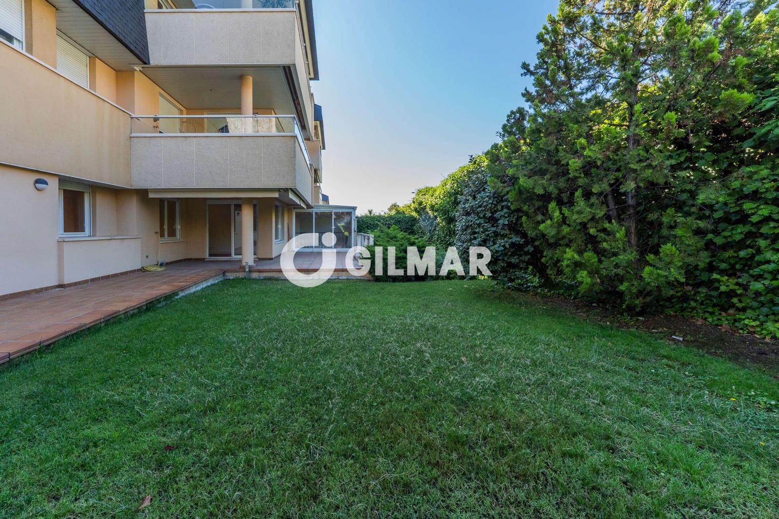 3 bedroom Flat for sale in La Moraleja with pool garage - € 1,249,000 (Ref: 10043508)