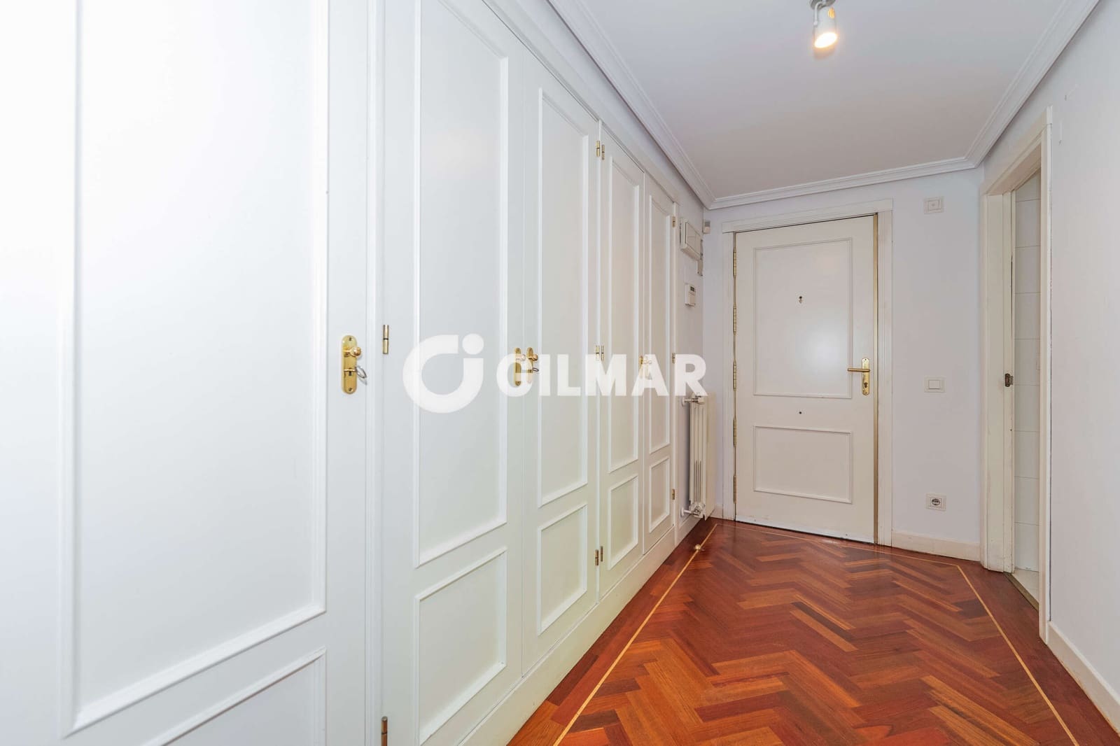 3 bedroom Flat for sale in La Moraleja with pool garage - € 1,249,000 (Ref: 10043508)