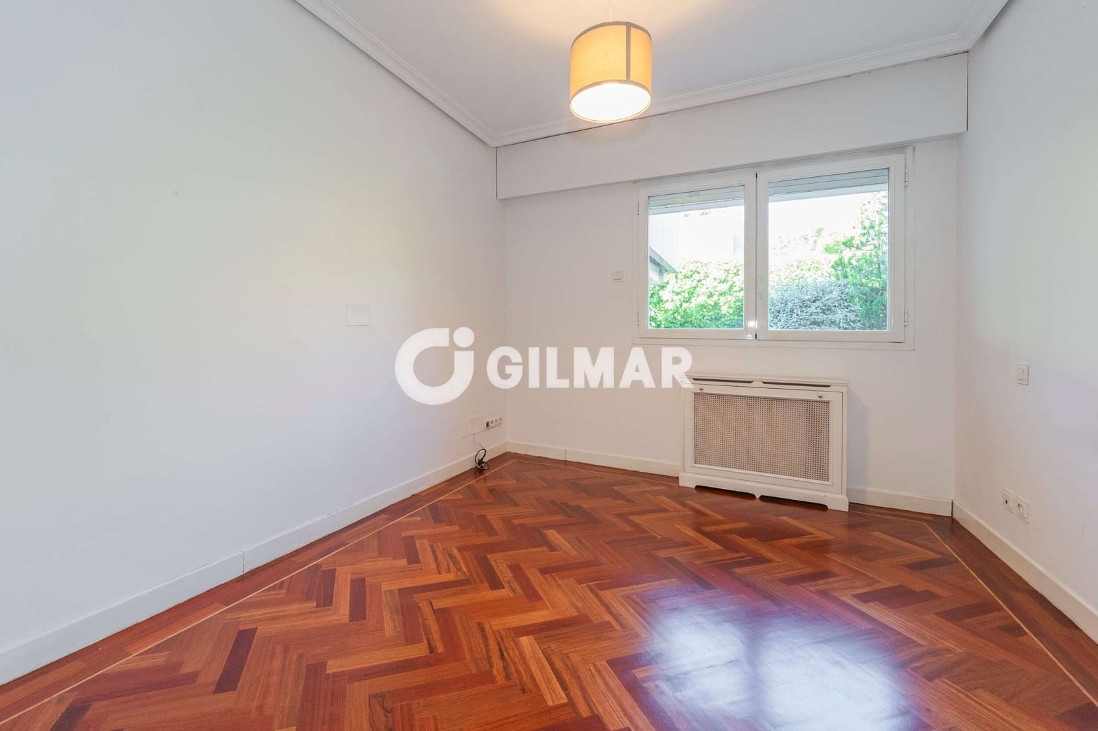 3 bedroom Flat for sale in La Moraleja with pool garage - € 1,249,000 (Ref: 10043508)
